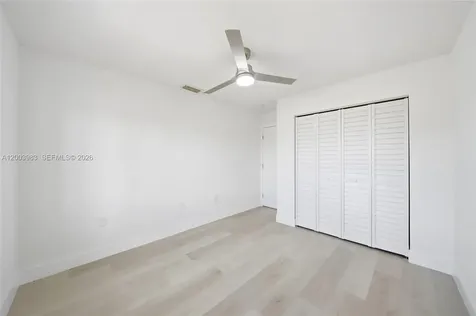6136 NW 181st Terrace Circle W Hialeah FL 33015