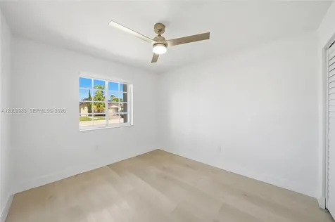 6136 NW 181st Terrace Circle W Hialeah FL 33015
