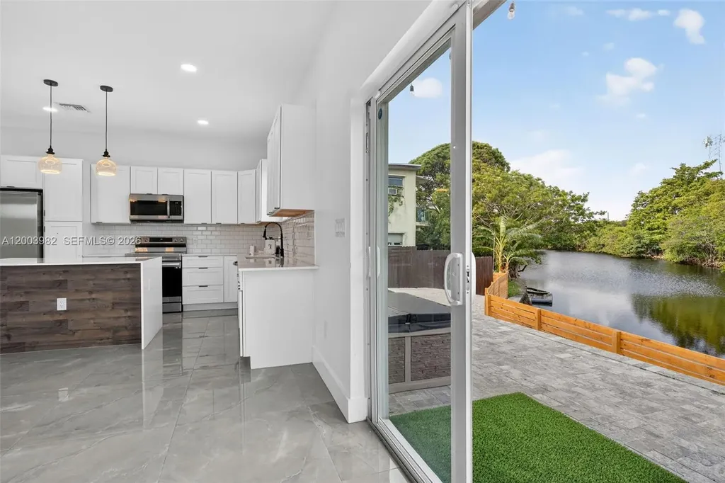 655 NW 24th Avenue Fort Lauderdale FL 33311