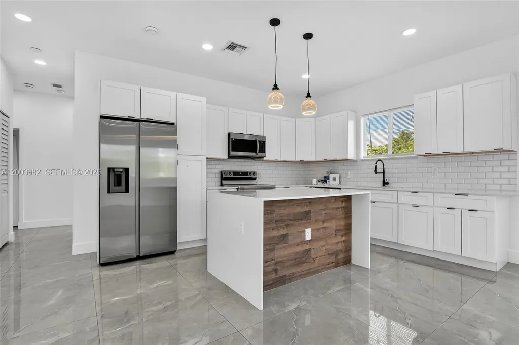 655 NW 24th Avenue Fort Lauderdale FL 33311