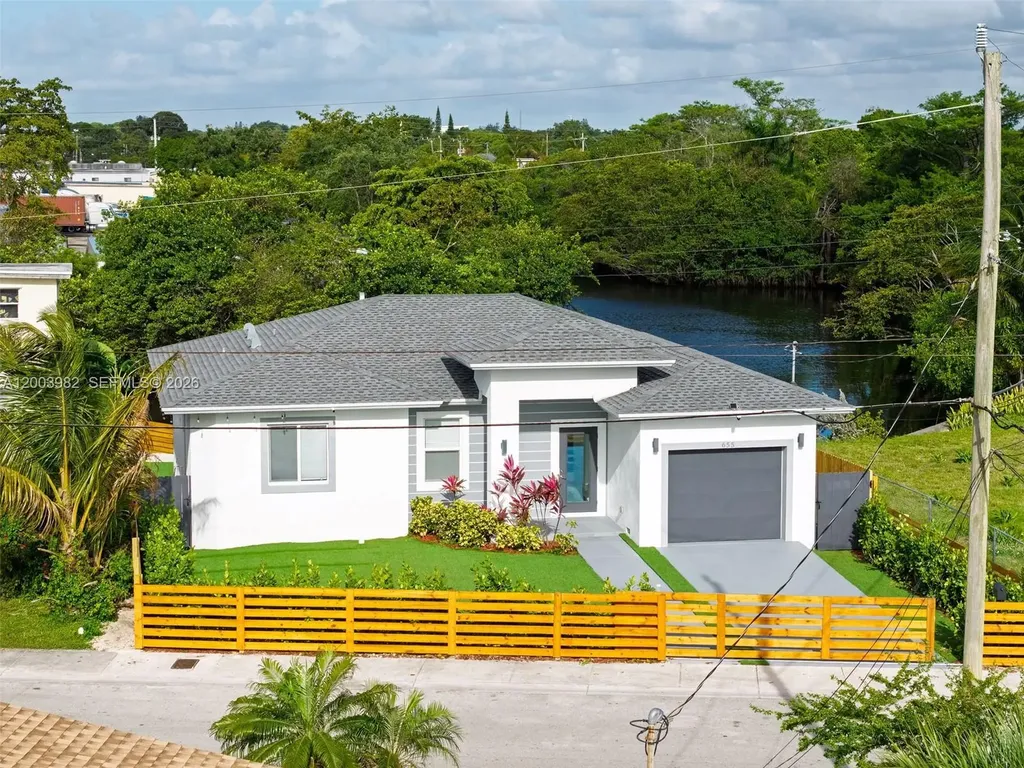 655 NW 24th Avenue Fort Lauderdale FL 33311