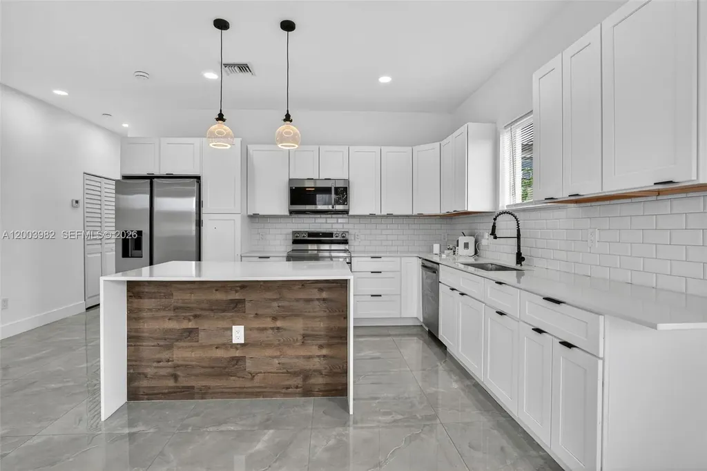 655 NW 24th Avenue Fort Lauderdale FL 33311