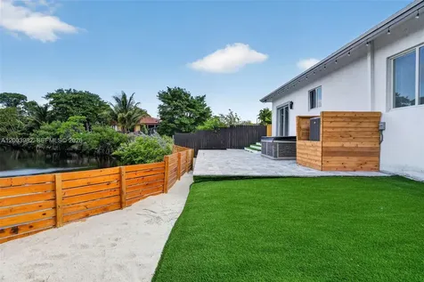 655 NW 24th Avenue Fort Lauderdale FL 33311