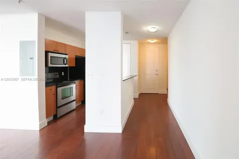 2200 NE 4th Avenue Miami FL 33137