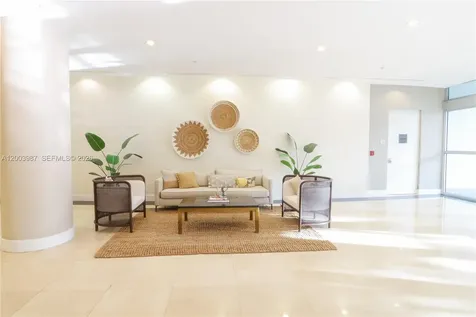 2200 NE 4th Avenue Miami FL 33137