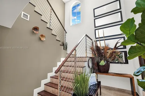 2143 N Bay Road Miami Beach FL 33140