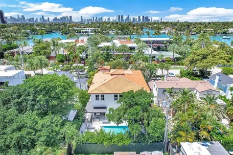 2143 N Bay Road Miami Beach FL 33140