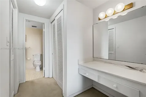 4330 Hillcrest Drive Hollywood FL 33021