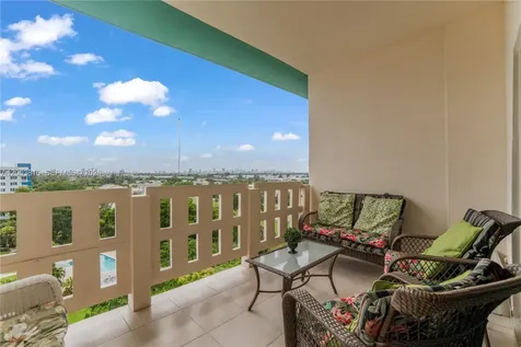 4330 Hillcrest Drive Hollywood FL 33021