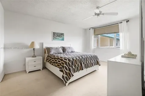 4330 Hillcrest Drive Hollywood FL 33021