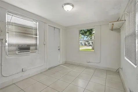 2701 NW 18th Terrace Oakland Park FL 33311