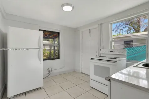 2701 NW 18th Terrace Oakland Park FL 33311