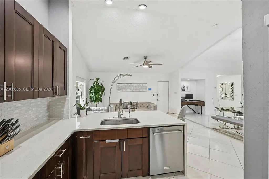 5036 NW 66th Lane Coral Springs FL 33067