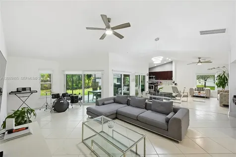 5036 NW 66th Lane Coral Springs FL 33067