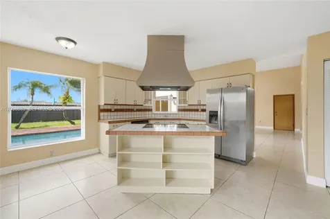 631 SW 88th Court Miami FL 33174