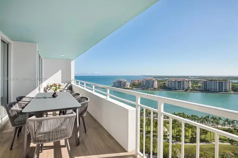 400 S Pointe Drive Miami Beach FL 33139