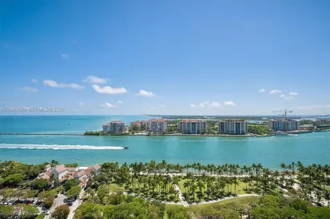 400 S Pointe Drive Miami Beach FL 33139