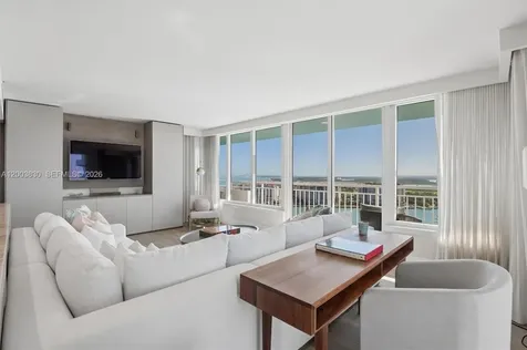400 S Pointe Drive Miami Beach FL 33139