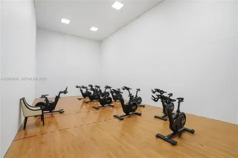 20281 E Country Club Drive Aventura FL 33180