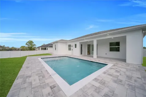 2703 34th Street SW Lehigh Acres FL 33976
