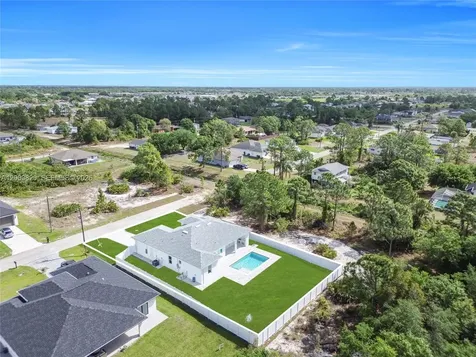 2703 34th Street SW Lehigh Acres FL 33976