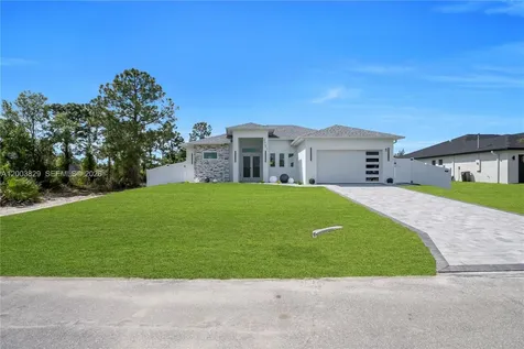 2703 34th Street SW Lehigh Acres FL 33976