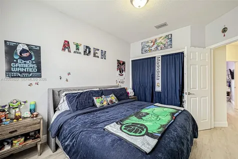 16426 SW 48th Terrace Miami FL 33185