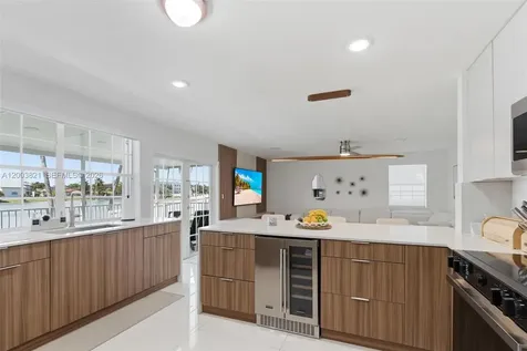 8550 SW 208th Street Cutler Bay FL 33189