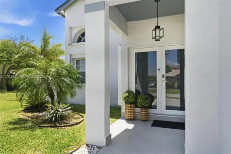 8550 SW 208th Street Cutler Bay FL 33189