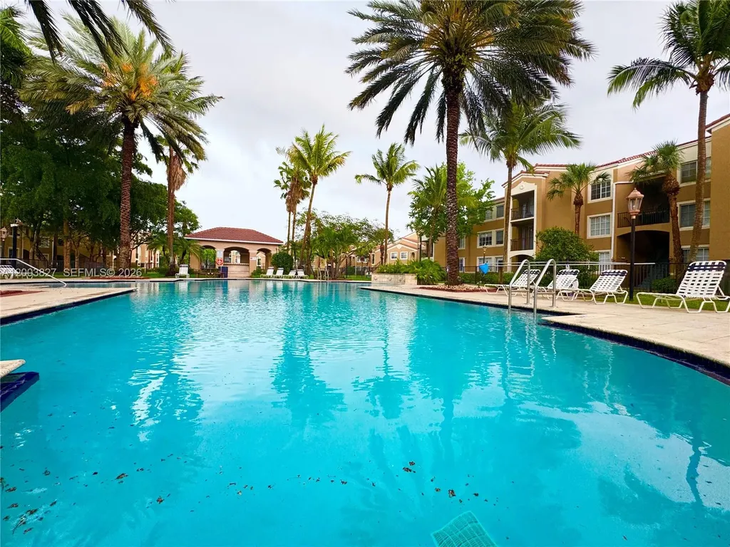 8060 N Nob Hill Road Tamarac FL 33321