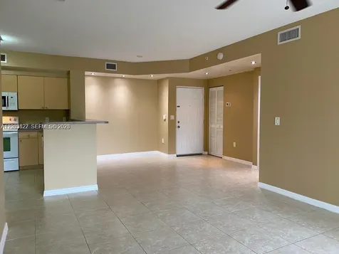 8060 N Nob Hill Road Tamarac FL 33321