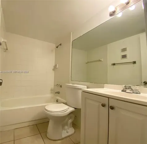 8060 N Nob Hill Road Tamarac FL 33321