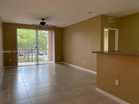 8060 N Nob Hill Road Tamarac FL 33321