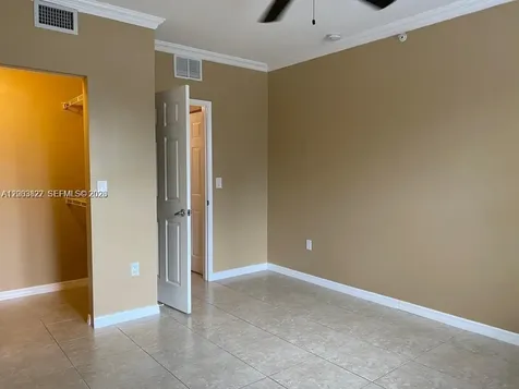 8060 N Nob Hill Road Tamarac FL 33321