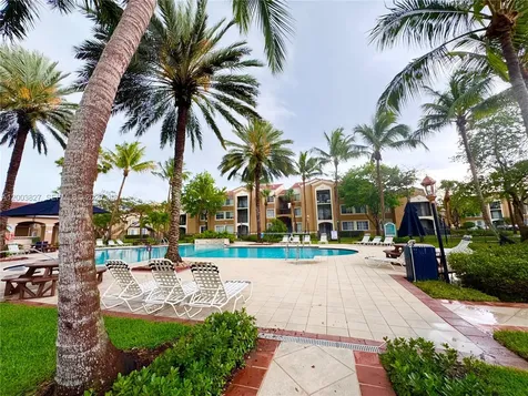 8060 N Nob Hill Road Tamarac FL 33321