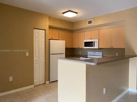8060 N Nob Hill Road Tamarac FL 33321