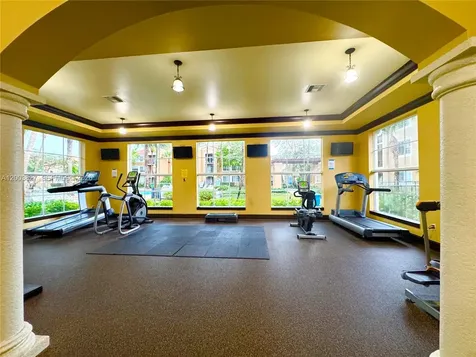 8060 N Nob Hill Road Tamarac FL 33321