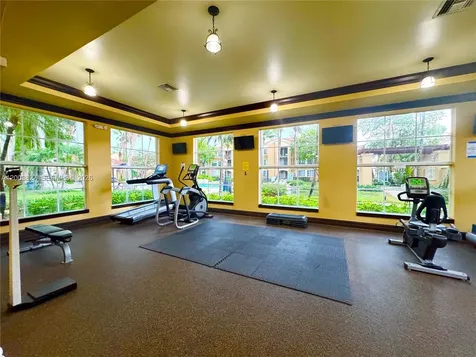 8060 N Nob Hill Road Tamarac FL 33321
