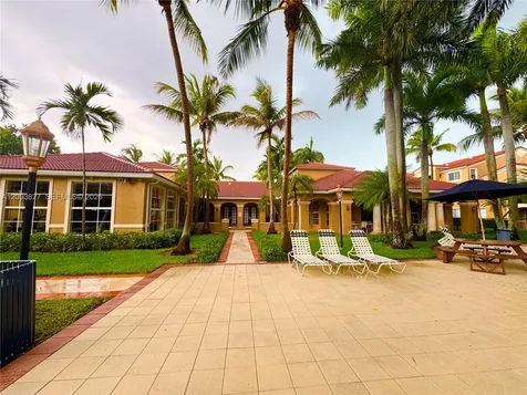 8060 N Nob Hill Road Tamarac FL 33321