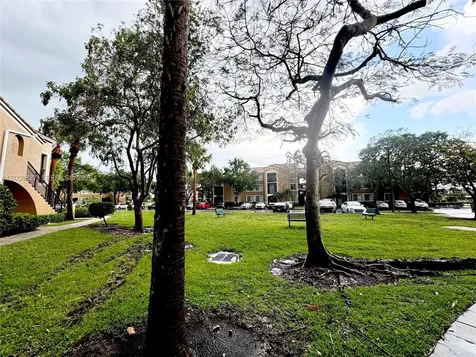 8060 N Nob Hill Road Tamarac FL 33321