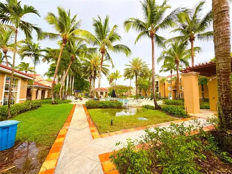 8060 N Nob Hill Road Tamarac FL 33321