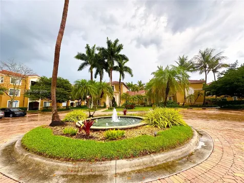 8060 N Nob Hill Road Tamarac FL 33321
