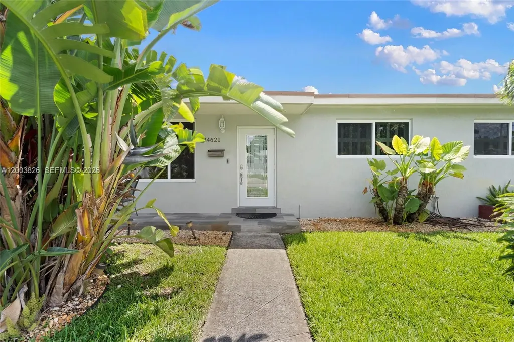 14621 NW 13th Road Miami FL 33167
