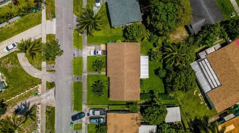 14621 NW 13th Road Miami FL 33167