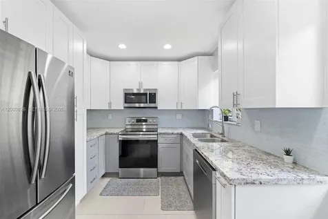 14621 NW 13th Road Miami FL 33167
