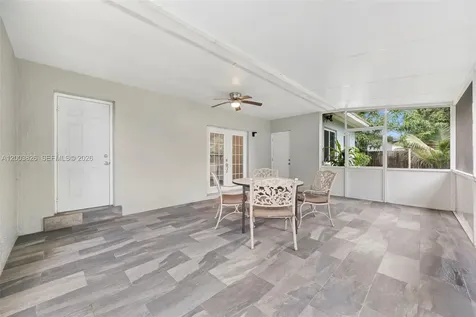 14621 NW 13th Road Miami FL 33167