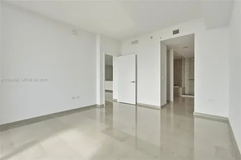 88 SW 7th Street Miami FL 33130