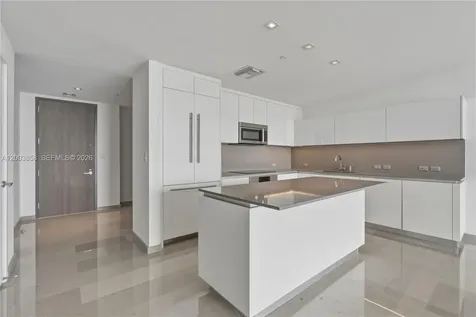 88 SW 7th Street Miami FL 33130