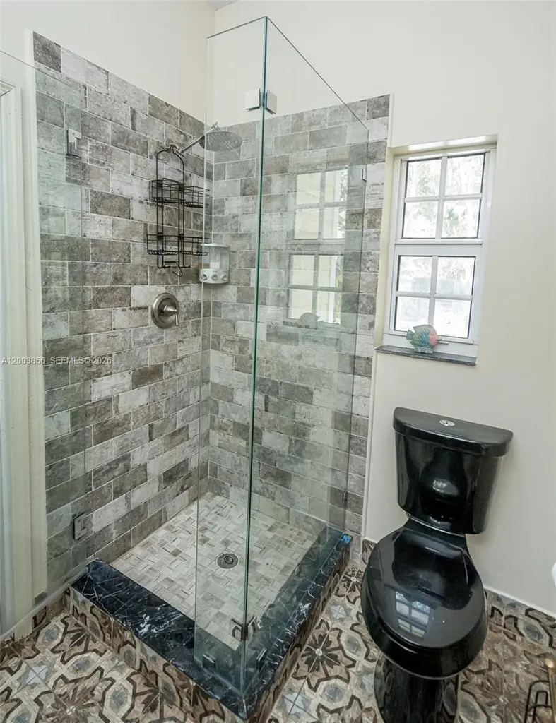 2221 SW 28th Way Fort Lauderdale FL 33312
