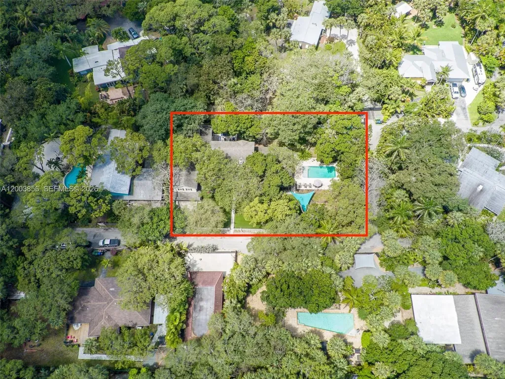2221 SW 28th Way Fort Lauderdale FL 33312